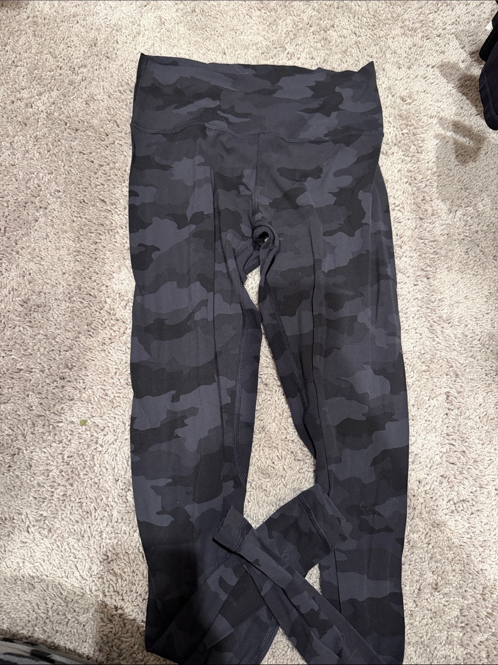 Lululemon size 8 long leggings